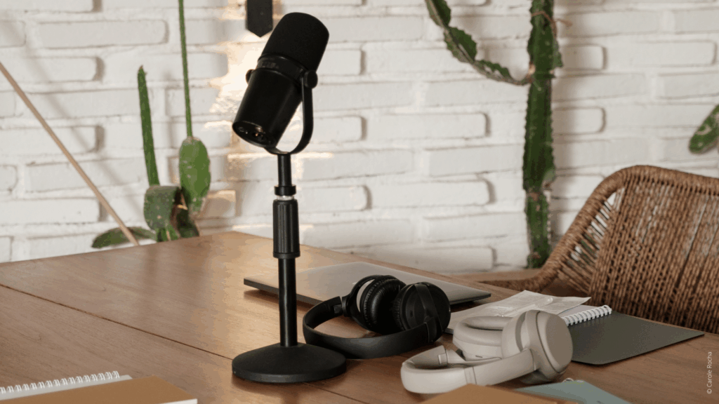 10 000 écoutes par mois : comment faire décoller ton podcast et les atteindre ?